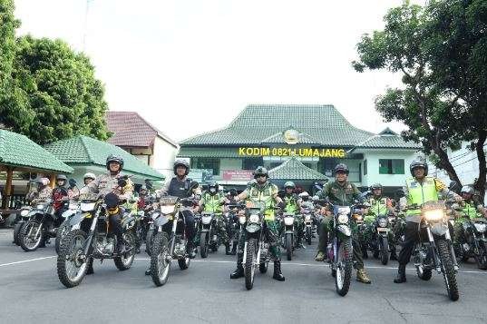 Apel Gelar Pasukan dan Patroli Skala Besar di Halaman Polres Lumajang, Selasa 6 Februari, 2024. (Foto: Kominfo Lumajang)