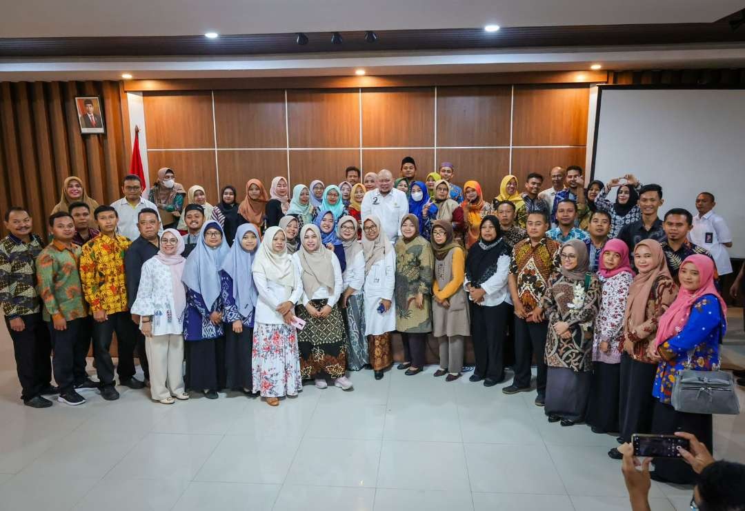 Guru PPPK di Jatim ulas kiprah positif Ketua DPD RI LaNyalla Mahmud Mattalitti. (Foto: Tim Media LaNyalla)