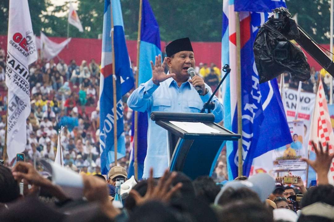 Capres Prabowo Subianto saat menyampaikan orasi di Sidoarjo (foto : Aini/Ngopibareng.id)