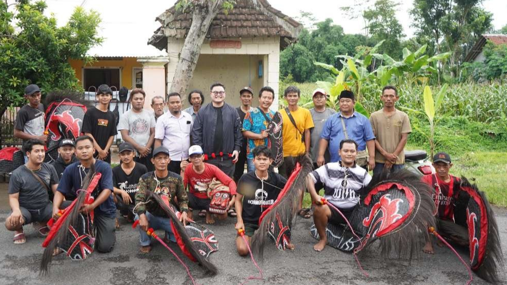 Jelang pemilihan umum Bupati Kediri menyempatkan keliling desa menyaksikan kehidupan warganya.