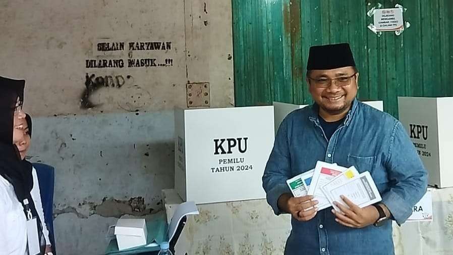 Menag Yaqut Cholil Qoumas yang melakukan pencoblosan di Rembang, Jawa Tengah mengapresiasi pesta demokrasi yang berlangsung dengan baik. (Foto: Istimewa)