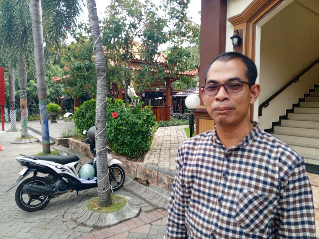 Komisioner Bawaslu  Lamongan Divisi Penanganan, Pelanggaran dan Data Informasi, M Farid Achiyani (Foto :Imron Rosidi/ngopibareng.id)