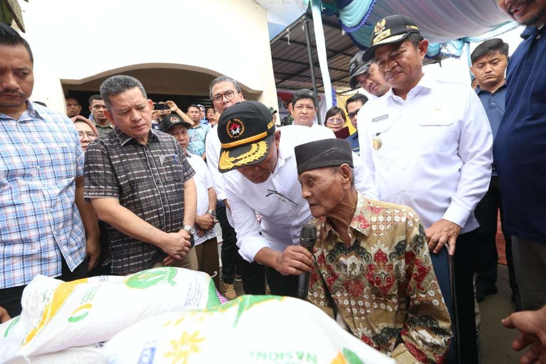 Menteri Koordinator Bidang Pembangunan Manusia dan Kebudayaan (Menko PMK) Muhadjir Effendy, menyampaikan rencana penataan Kawasan Medan Belawan Bahari. (Foto: Dok Kemenko PMK)