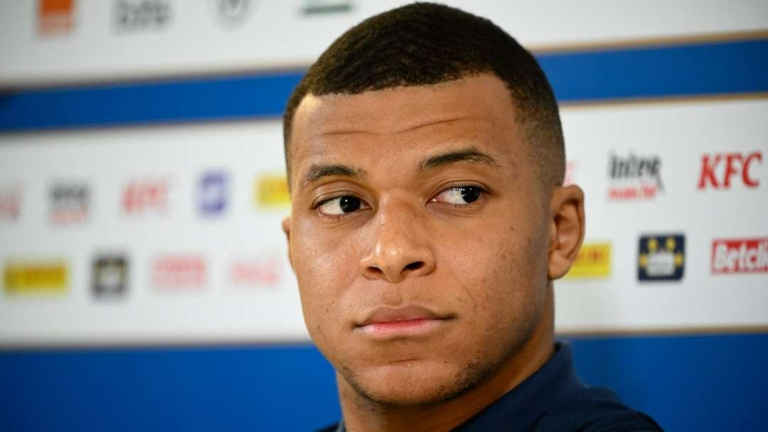 Kylian Mbappe bakal mengenakan jersey nomor 10 jika gabung Real Madrid