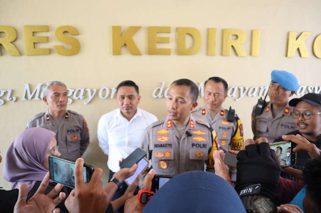 Polres Kediri Kota menetapkan empat tersangka, kasus aniaya santri hingga meninggal. (Foto: stimewa)