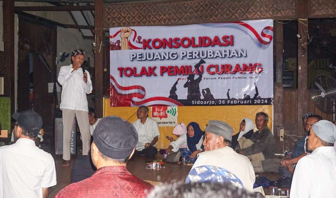 Konsolidasi warga pejuang perubahan di Sidoarjo. (Foto: Aini/Ngopibareng.id)