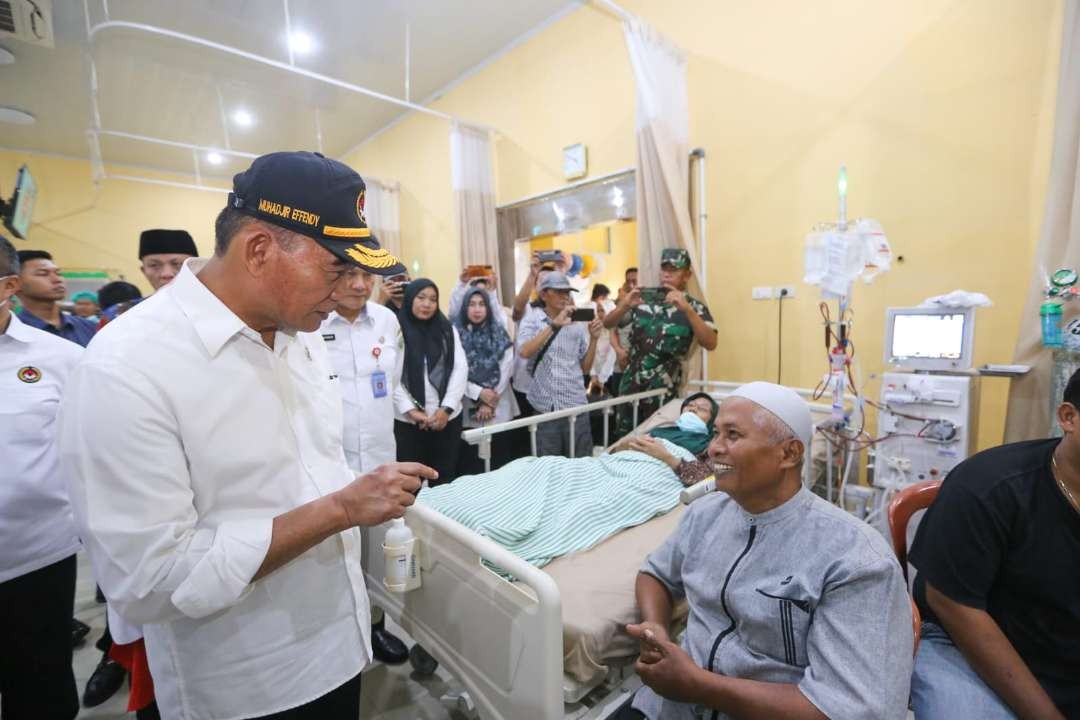 Menko PMK Muhadjir Effendy meninjau RSUD Kabupaten Ogan Komering Ulu (OKU) Timur, di Kecamatan Belitang, Kabupaten OKU Timur. (Foto: Istimewa)