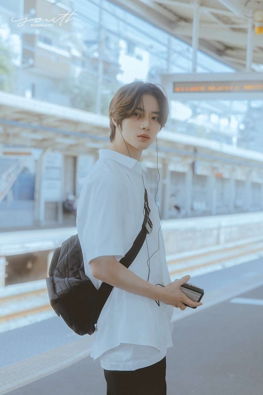 Beomgyu dalam TOMORROW X TOGETHER 'Season of TXT YOUTH'. (Foto: X)
