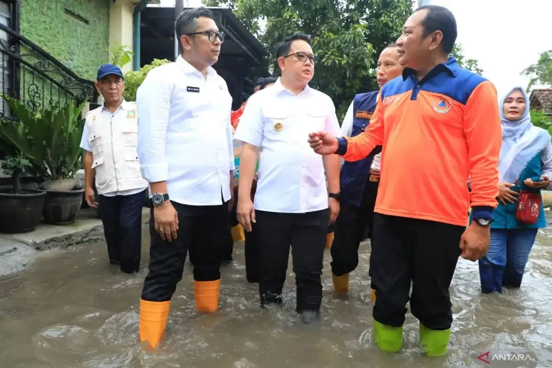 Penjabat (Pj)  Gubernur Jatim memastikan segenap perangkat daerah dalam kondisi kesiapsiagaan penuh menghadapi potensi bencana hidrometerologi. (Foto: Dok Prov Jatim)