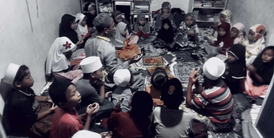 Bersedekah dan menyantuni anak yatim semakin ditingkatkan di bulan Ramadan. (Ilustrasi)