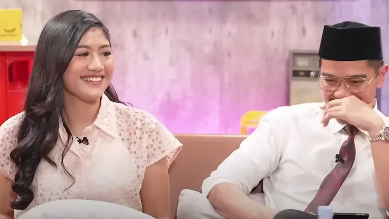 Kaesang Pangarep sempat membocorkan sang istri, Erina Gudono akan maju di bursa calon Bupati Sleman, saat podcast bareng komika sekaligus bintang film, Kiky Saputri. (Foto: YouTube)