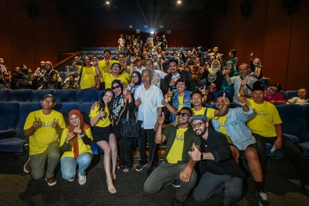 Nobar film Kartolo Numpak Terang Bulan bersama Walikota Surabaya untuk mengenang Cak Sapari dan Eko Tralala. (Foto: Dok Humas Pemkot)