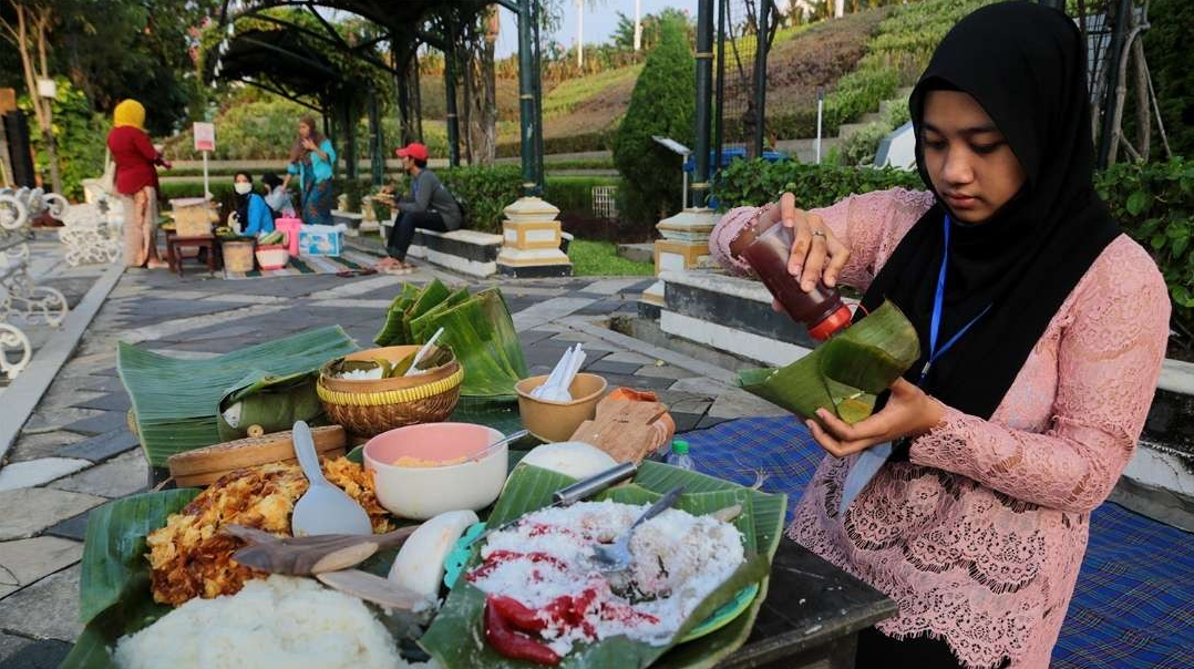 Ilustrasi UMKM yang ditargetkan memiliki sertifikat halal oleh Pemkot Surabaya. (Foto: Pita Sari/Ngopibareng.id)