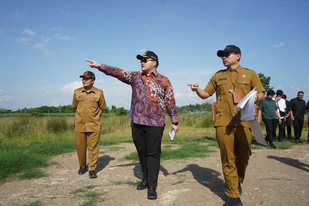 Tinjau aset Pemkab, Bupati Kediri ingin buat sekolah olahraga. (Foto: Istimewa)