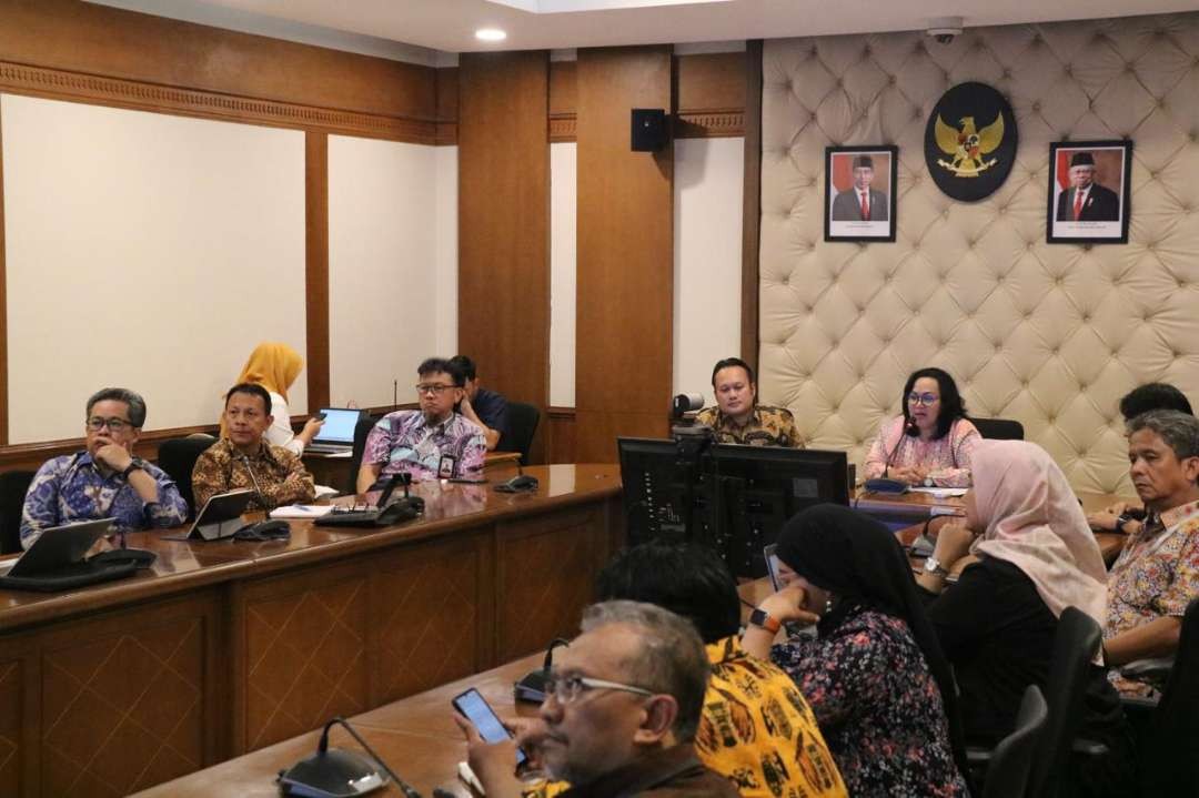 Rapat Koordinasi (Rakor) lintas kementerian/lembaga. Rakor ini dihadiri oleh Kemendikbudristek, Kemenparekraf; BRIN, BSKDN Kemendagri, Kemenkumham dan Bappenas, di Ruang Taskin Kemenko PMK, pada Selasa, 19 Maret 2024. (Foto: Kemenko PMK)