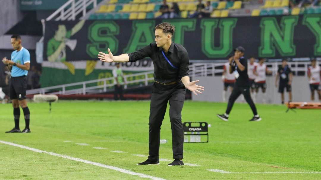 Pelatih Persebaya, Paul Munster. (Foto: Fariz Yarbo/Ngopibareng.id)