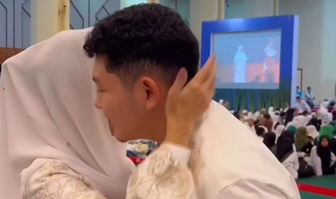 Menahan diri dari godaan berhubungan suami istri siang hari bulan Ramadhan. (Foto:dok/ngopibareng.id)