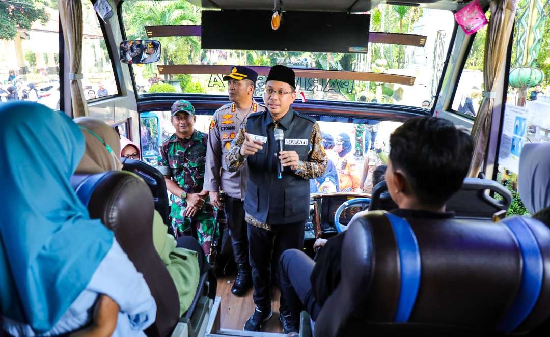 Bupati Sidoarjo berikan imbauan kepada peserta mudik. (Foto: Aini/Ngopibareng.id)