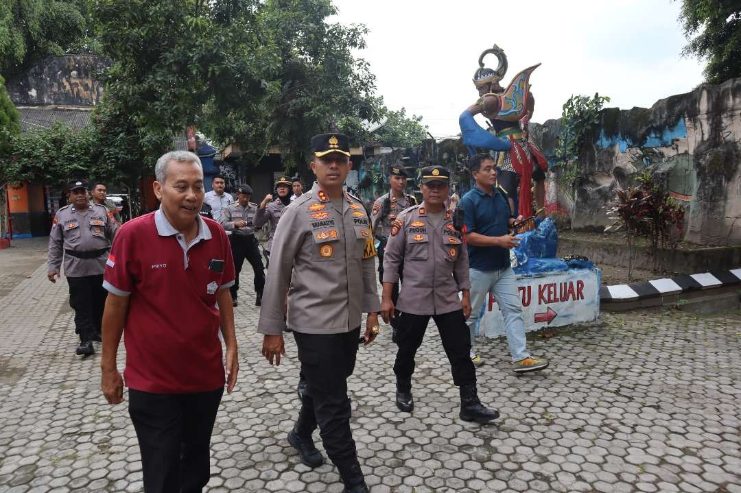 Pasca perayaan Idul Fitri 1445H/2024 Kepolisian Resor Kediri Kota semakin intensif giatkan patroli wilayah serta pemantauan sejumlah objek wisata. (Foto: Istimewa)