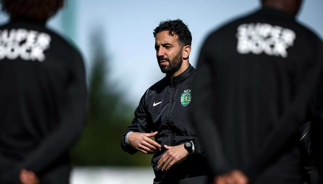 Ruben Amorim menyatakan bahwa dirinya belum berpikir akan membawa Viktor Gyokeres jika meninggalkan Sporting. (Foto: X/@SportingCP)