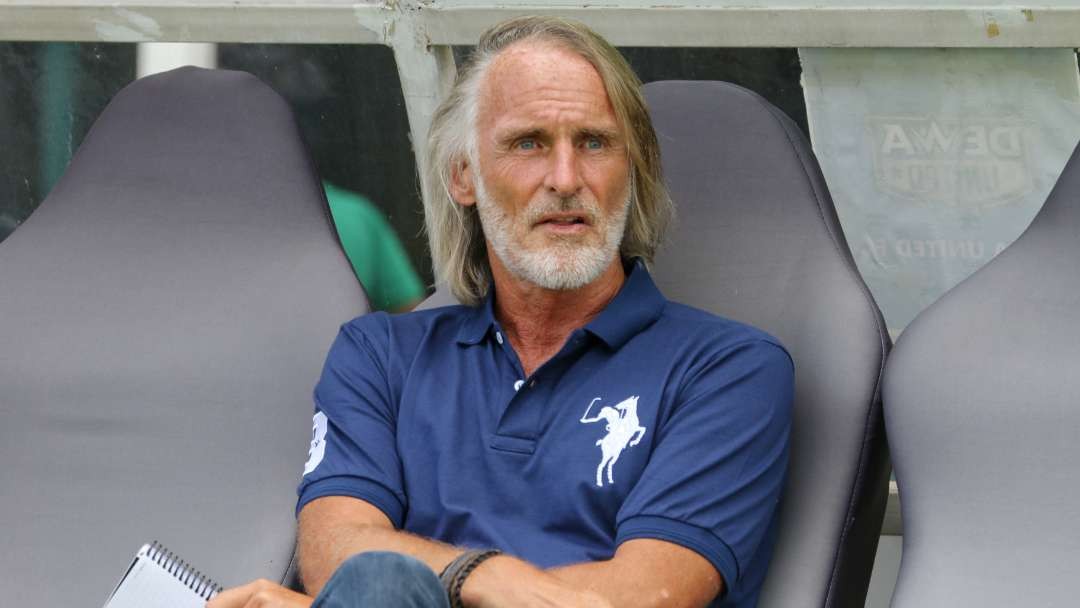 Pelatih Dewa United, Johannes Hendrik Olde Reikerink. (Foto: Fariz Yarbo/Ngopibareng.id)