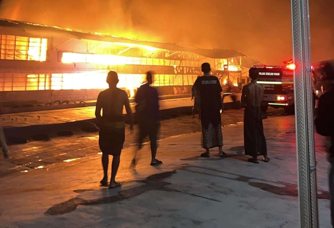 Kondisi kandang ayam yang dilalap api. (Foto: Istimewa)