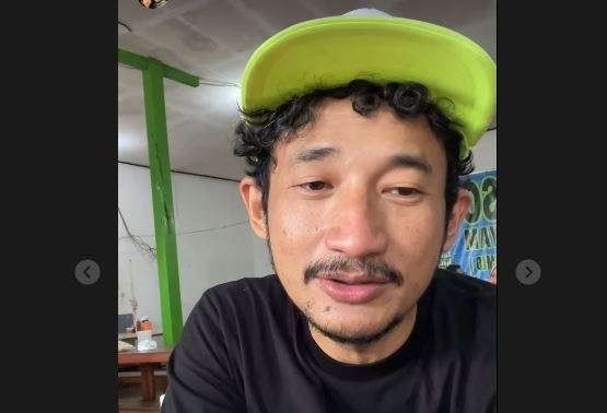 Komedian Isa Bajaj membeberkan kondisi putrinya, C, yang mengalami penganiayaan dari orang tak dikenal di Alun-alun Magetan, Jawa Timur, Kamis 18 April 2024. (Foto: Insta story)