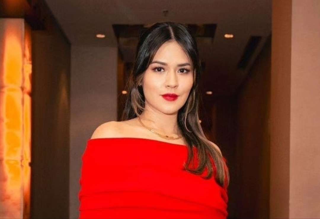 Penyanyi sekaligus pencipta lagu Raisa akan segera merilis film dokumenter perdananya, berjudul Harta Tahta Raisa, 6 Juni 2024 bertepatan ulang tahunnya ke-34. (Foto: Instagram @raisa6690)