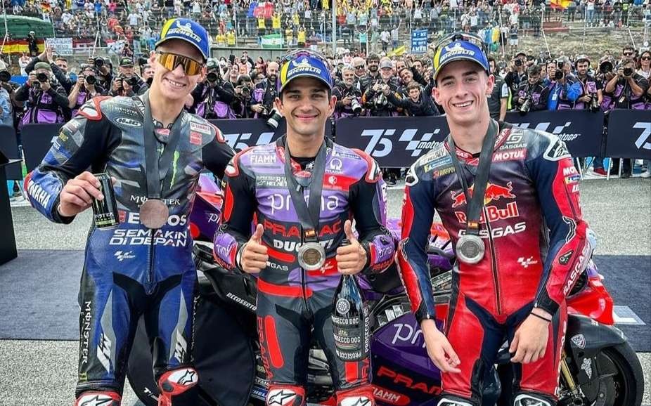 Jorge Martin juara Sprint Race MotoGP Spanyol, diikuti oleh Pedro Acosta (kanan) dan Fabio Quartararo alias Pecco. (Foto: Instagram MotoGP)