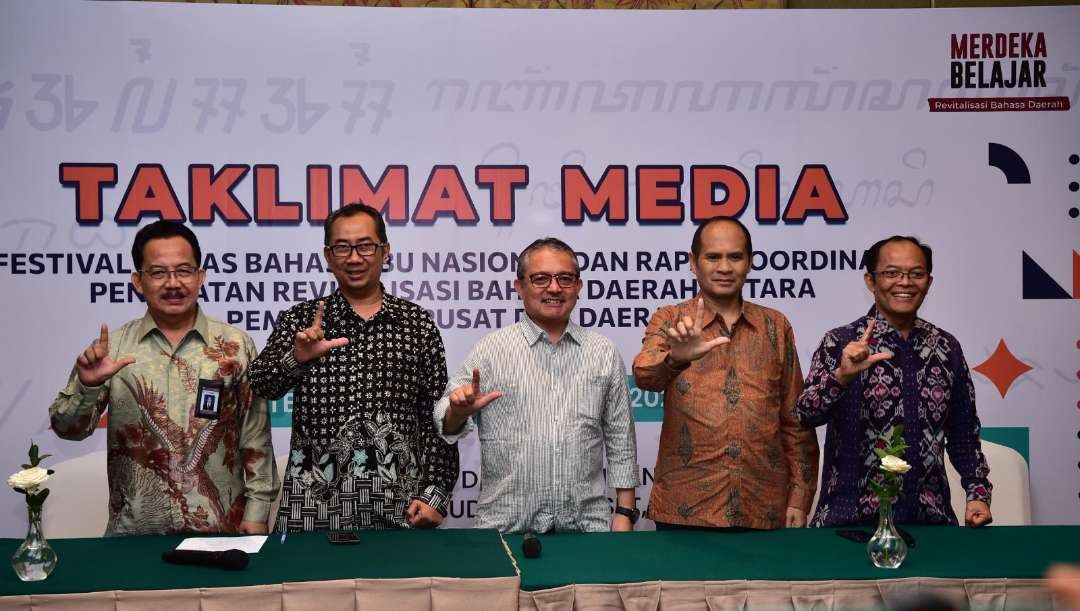 Badan Pengembangan dan Pembinaan Bahasa Kemendikbudristek Prof. E. Aminudin Aziz, pada Festival Tunas Bahasa Ibu Nasional 2024 (Foto: Asmanu Sudarso/ngopibareng.id)