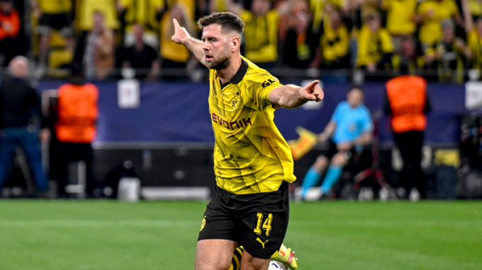 Borussia Dortmund berhasil meraih kemenangan tipis 1-0 atas Paris Saint-Germain (PSG) dalam leg pertama semifinal Liga Champions 2023/24. (Foto: Reuters)