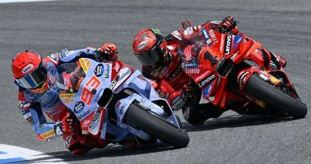 Marc Marquez vs Francesco Bagnaia. (Foto: X)