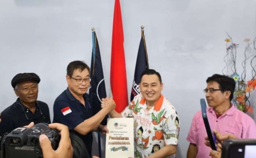 Ingin sempurnakan pembangunan Kota Kediri, Ketua Perbasi Kabupaten Kediri Ronny Siswanto maju Pilwali 2024. (Foto: Fendhy Lesmana/Ngopibareng.id)