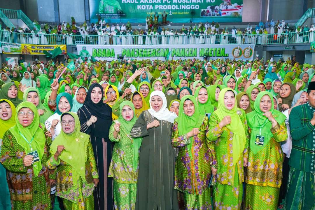 Ketua Umum PP Muslimah NU, Khofifah Indar Parawansa saat hadir dalam kegiatan Halal Bi Halal, Harlah Muslimat NU ke-78 dan Haul Akbar PC Muslimat NU Kota Probolinggo, di Kota Probolinggo, Kamis 9 Mei 2024 pagi. (Foto: istimewa)