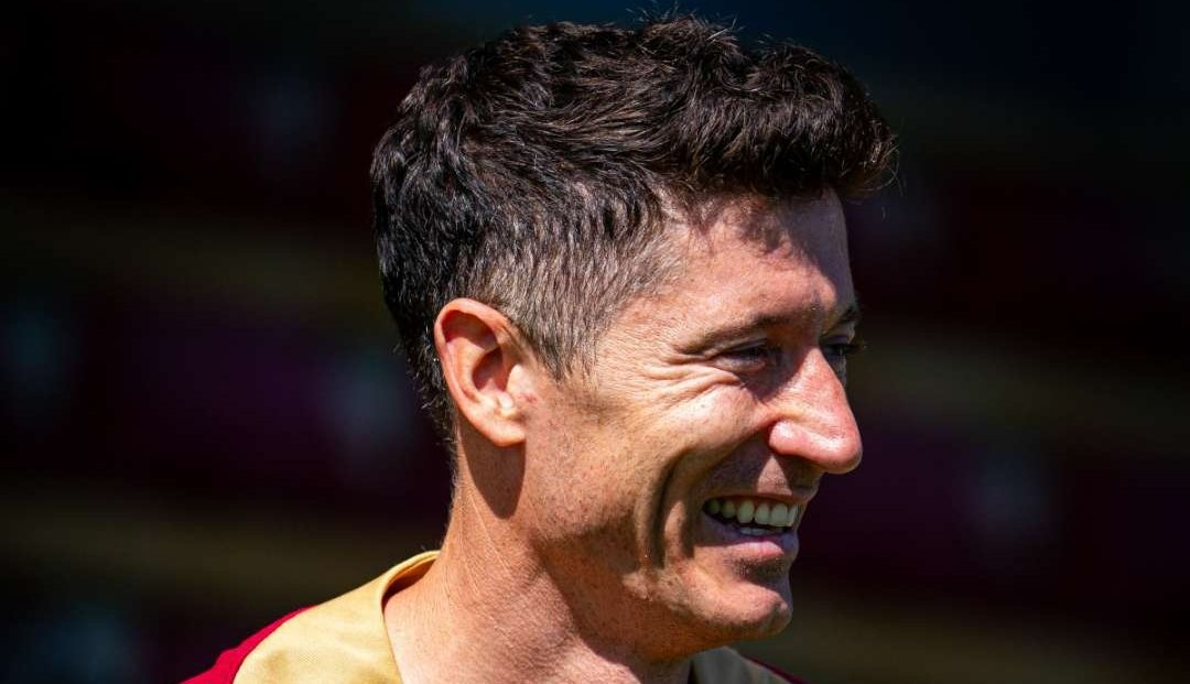 Robert Lewandowski bisa jadi akan dilepas oleh Barcelona jika ada tawaran yang sesuai dengan harga yang mereka patok