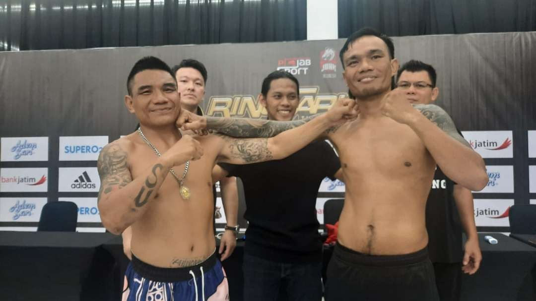 Petinju Indonesia, Roy Tua Manihuruk sumbar akan meng-KO lawannya yang berasal dari Thailand, Wanphicit di partai utama Ring Tarkam. (Foto: Ring Tarkam)