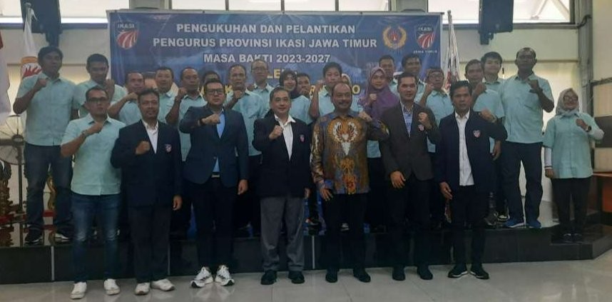 Pelantikan pengurus IKASI Jatim periode 2023-2027 di Gedung KONI Jatim. (Foto: KONI Jatim)