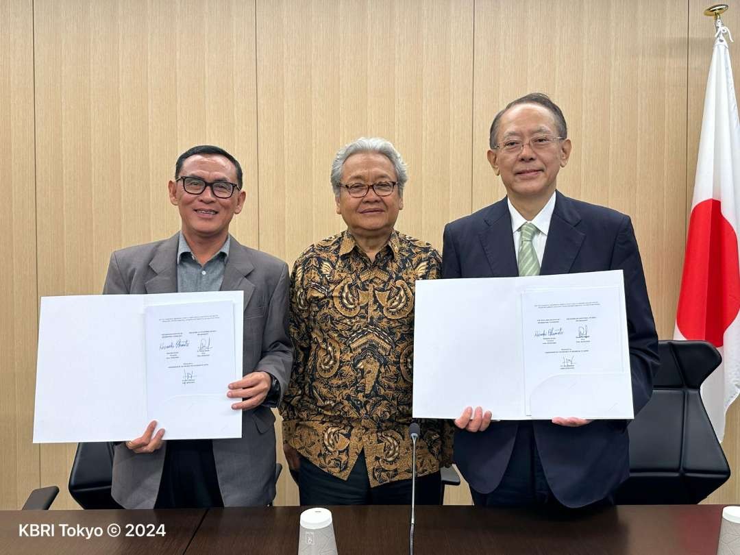 Dubes Heri sambut baik penandatanganan MOA antara Sekolah Vokasi IPB dengan Chuo Joho Institute of Information Technology, Jepang. (Foto: KBRI Tokyo)