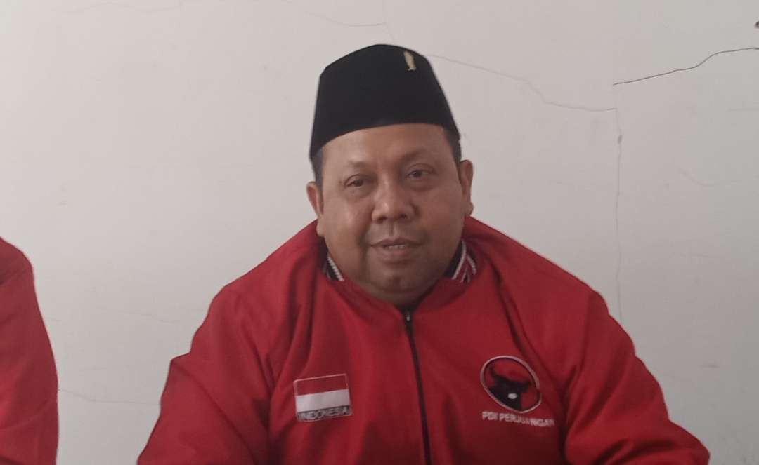 Ketua DPC PDIP Kabupaten Tuban, Andhi Hartanto saat berada di kantornya beberapa waktu yang lalu (Foto: Khoirul Huda/Ngopibareng.id)