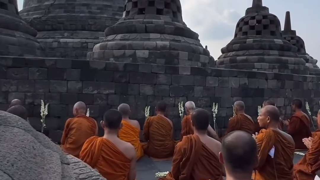 Perayaan Waisak di Candi Borobudur. (Foto: Instagram)