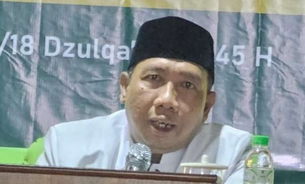 KH Abdul Qayyum Lasem, mengingatkan umat Islam agar kuat ekonomi. (Foto:dok/ngopibareng.id)