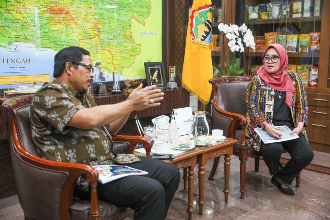 Penjabat Gubernur Jawa Tengah, Nana Sudjana mendorong pemerataan kualitas sekolah untuk mendukung suksesnya sistem zonasi pada Penerimaan Peserta Didik Baru (PPDB) SMA/ SMK di wilayahnya. (Foto: Humas Pemprov Jateng)