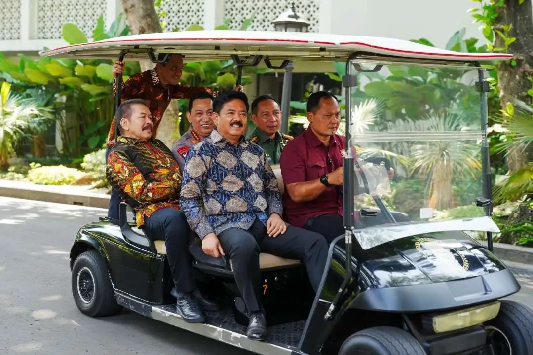 Jaksa Agung bersama Kapolri, Panglima TNI, dan Menko Polhukam saat di Istana Negara Jakarta, Senin 27 Mei 2024. Bungkam soal isu teror Densus 88 ke Jampidsus kasus korupsi timah. (Foto: Istimewa)