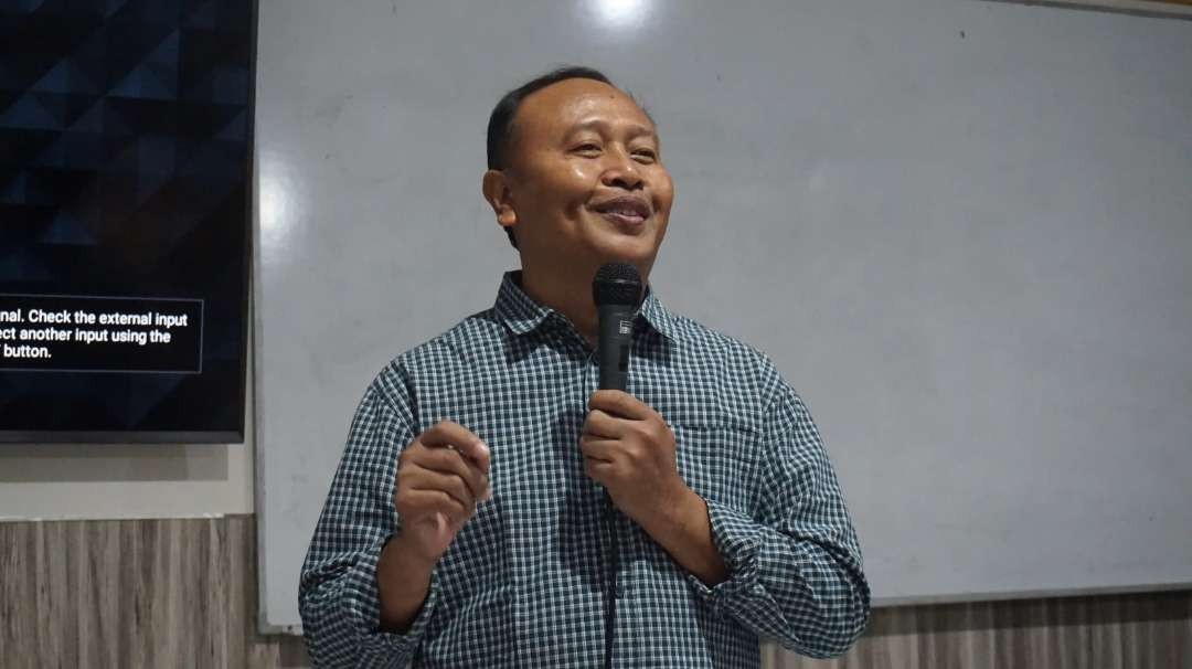 Wakil Dekan I Fakultas Ilmu Budaya (FIB) Universitas Airlangga Surabaya, Dr. Listiyono Santoso. (Foto: Istimewa)