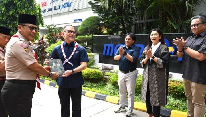 Ketua Kwarnas Gerakan Pramuka, Komjen Pol (Pur) Budi Waseso saat mengunjungi Stasiun Metro TV. ( Foto: Istimewa)