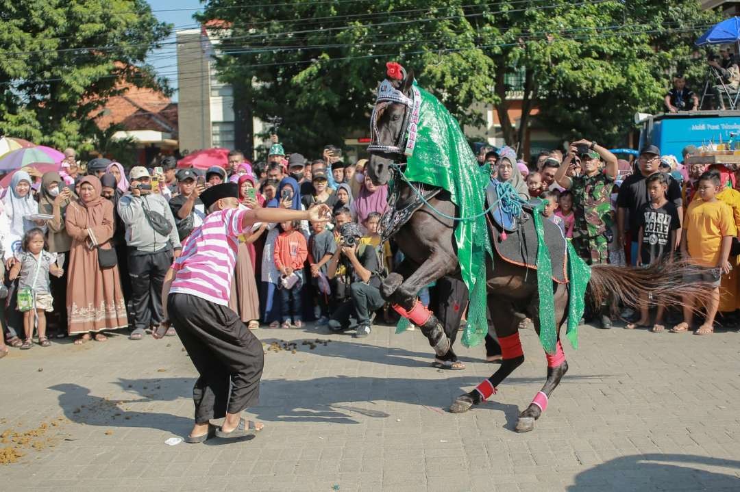 Jaran Serek, salah satu peninggalan kesenian di Kabupaten Sumenep. (Foto: dok. sumenepkab)