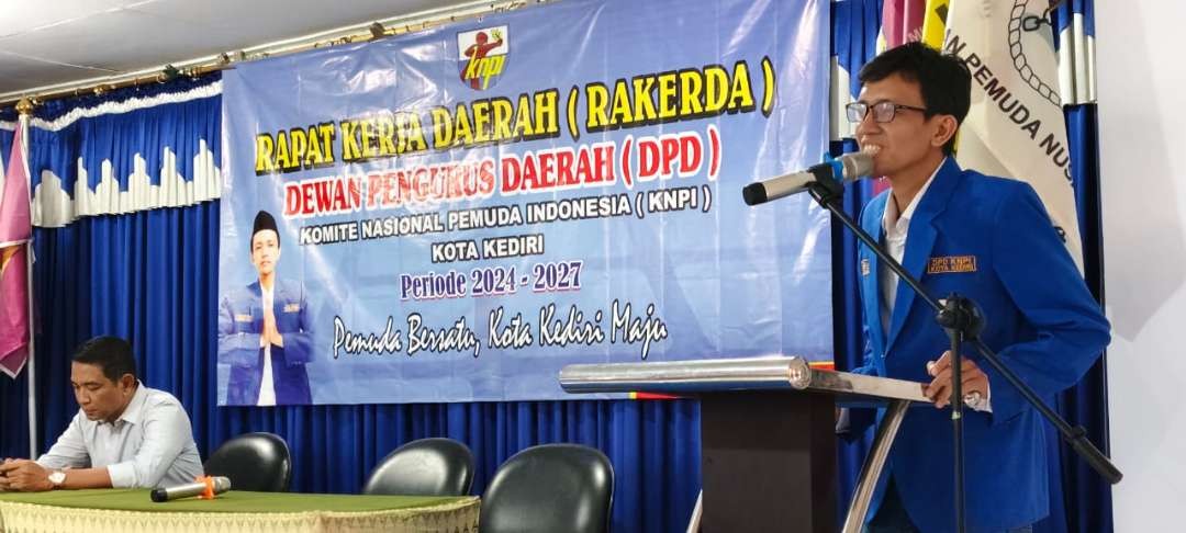 DPD KNPI Kota Kediri menggelar Rapat Kerja Dewan Pengurus Daerah DPD KNPI Kota Kediri di gedung Local Education Center, Sabtu 8 Juni 2024. (Foto: Fendi Lesmana/Ngopibareng.id)