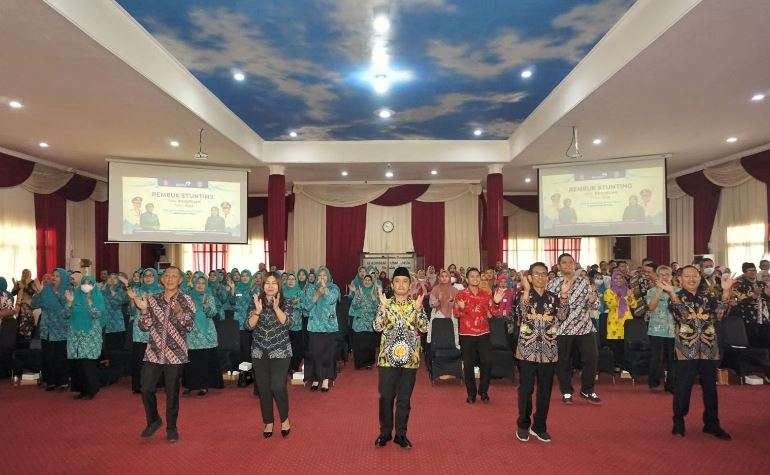 Wakil Walikota Pasuruan saat kegiatan Rembuk Stunting Tahun 2024 yang diselenggarakan di Gedung Gradhika Bhakti Praja pada Kamis, 16 Mei 2024. (Foto: Pemkot Pasruuan)