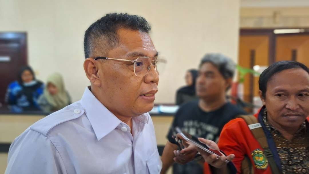 Kepala Dinas Kependudukan dan Pencatatan Sipil (Dispendukcapil) Kota Surabaya, Eddy Christijanto. (Foto: Julianus Palermo/Ngopibareng.id)