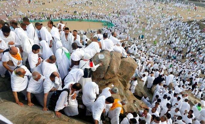 Jemaah haji ketika berada di Arafah untuk melakukan wujud. (Ilustrasi)